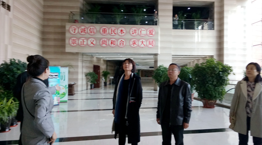 P71019-142442_副本.jpg